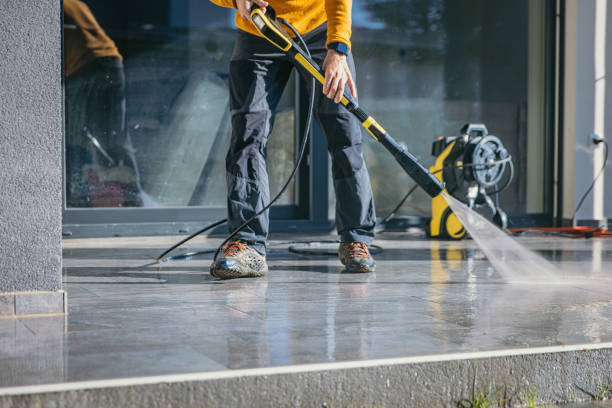 Best Commercial Pressure Washing  in Parkway, CA